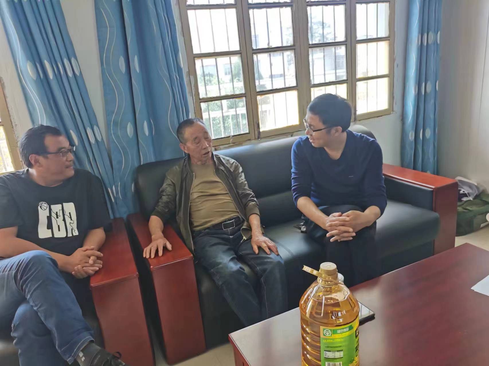 宿松县东洪初级中学:开展重阳节主题教育活动