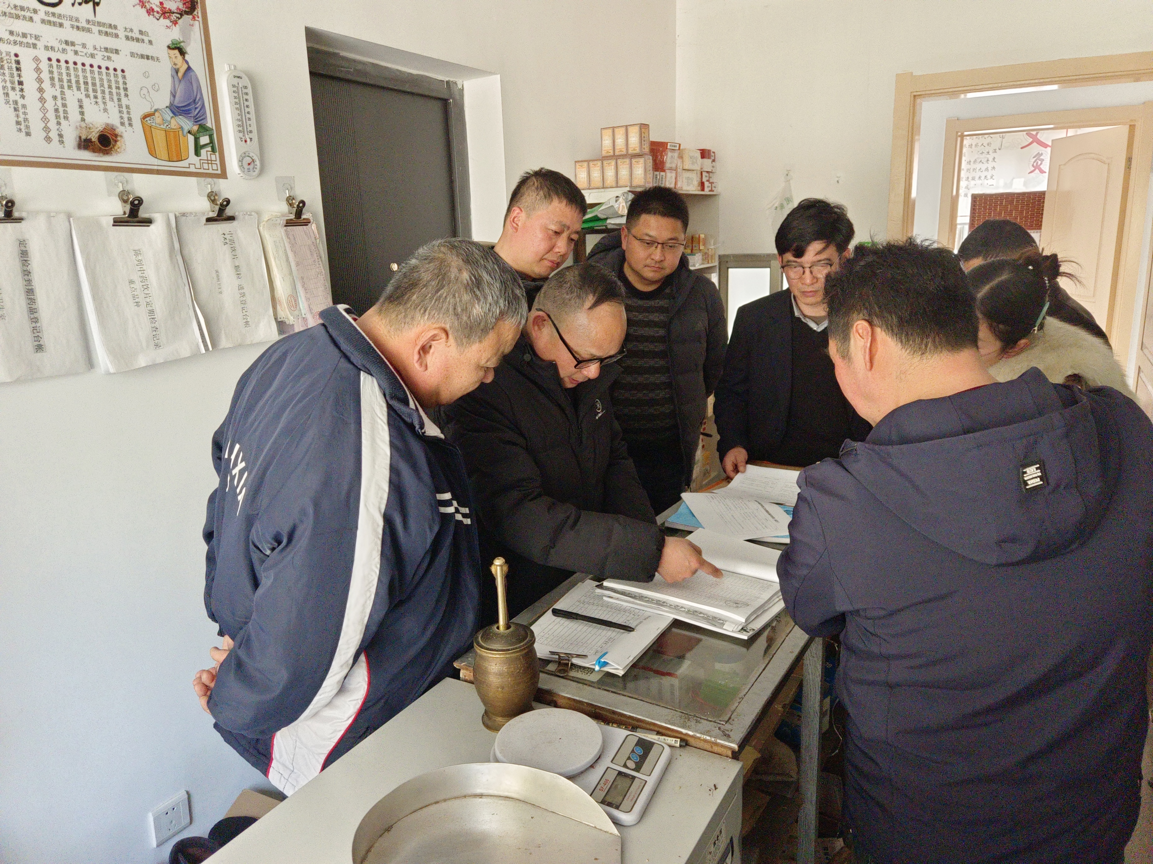 泾县云岭镇中心卫生院:组织医务人员到榔桥镇学习中医药特殊服务